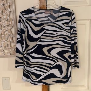Chico’s Abstract Zebra Print 3/4 Sleeves Top . Scoop Neck . Size 1 (S)